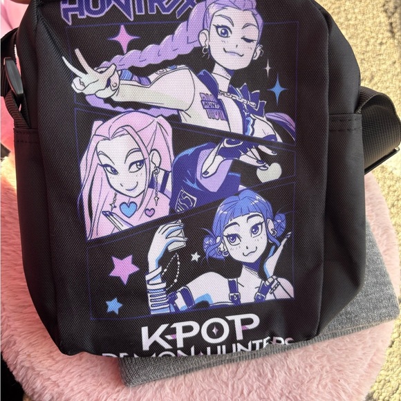 Gray Beanie and KPOP Demon Hunters Bag Set - Picture 3 of 3
